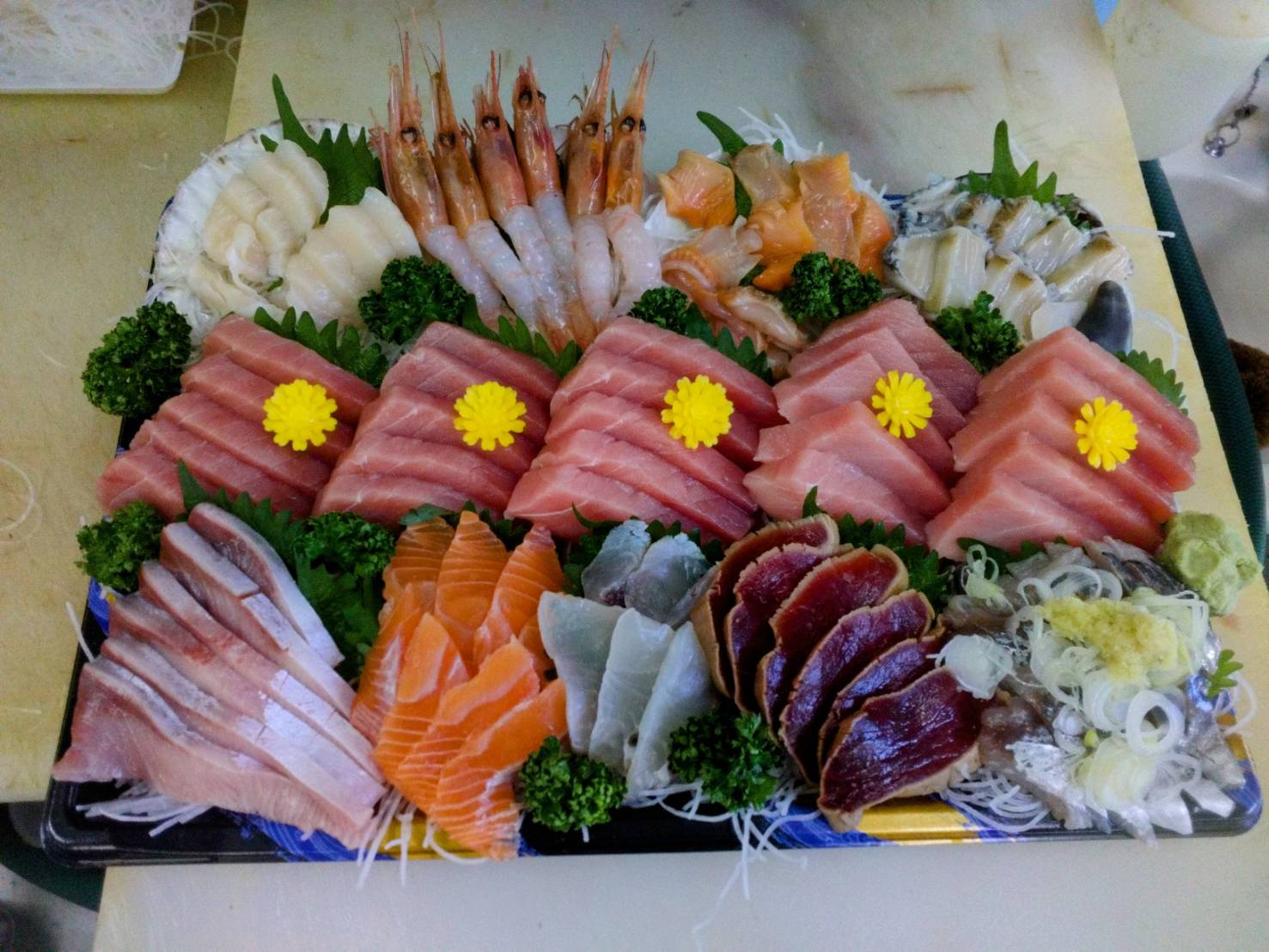 刺身盛り合わせ